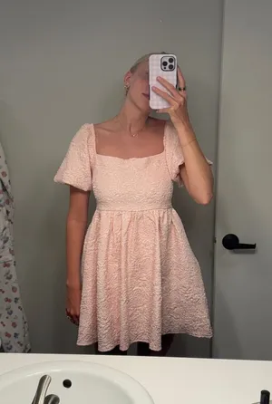 Four Sisters Boutique Pink dress thumbnail 1