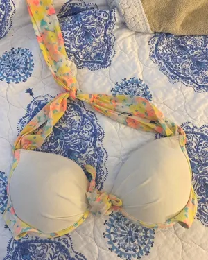 Bikini Top thumbnail 1