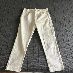 GAP Women’s size 27in Wide Straight Leg Jeans thumbnail 1