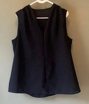 Black Sleeveless Top Size 2X thumbnail 1