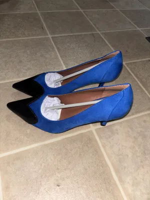 Elegant Blue Pointed-Toe Women's Heels with Black Cap thumbnail 4
