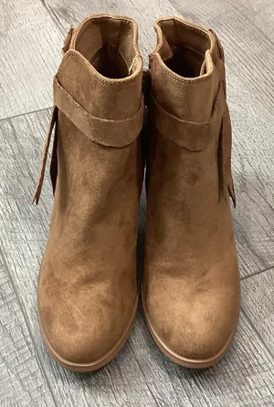 FR x FP Vegan Alameda Ankle Boots Size 7M thumbnail 1