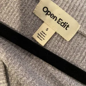 NWOT Open Edit Size S Oversized gray Ribbed Knit Button Front Cardigan Sweater thumbnail 7