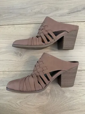 Universal Thread woven heeled slip on mules thumbnail 4