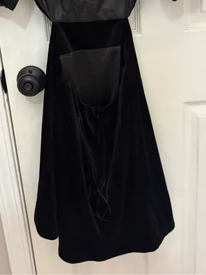BARDOT Kiah Mini Puff Sleeve Backless Velvet Mini Dress thumbnail 13