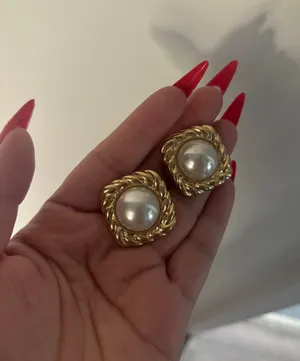 Lisa Says Gah Gold Large Pearl & Frame Button Earrings thumbnail 1