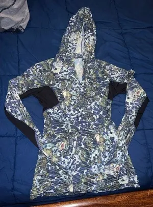 Lululemon 1/2 Zip‎ Running Hoodie thumbnail 1