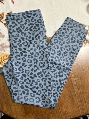 Boutique Blue Cheetah Leggings thumbnail 1