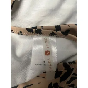 Shade & Shore Women Tan Black Animal Print One Piece Swimsuit Size M Open Back thumbnail 3