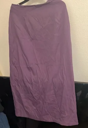 FINAL MARKDOWN Ladies floor length skirt 14 thumbnail 1