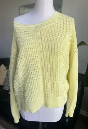 Banana Republic Sweater thumbnail 1