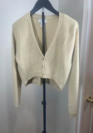 sofia by sofia vergara Cream Ribbed V thumbnail 1