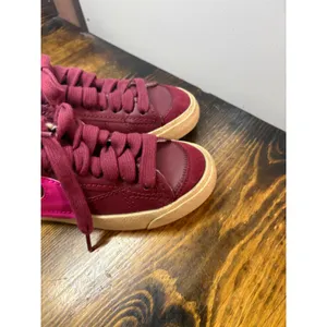 Nike‎ Burgundy And Pink Sneakers Size 5 thumbnail 4
