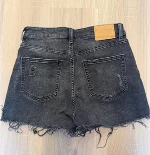 H&M Jean Shorts thumbnail 2