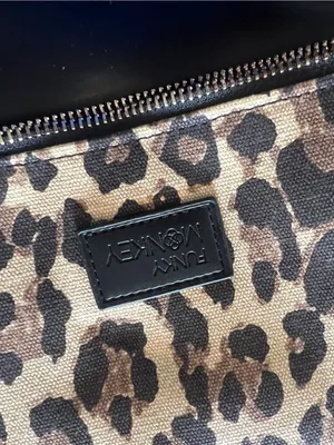 Vervet Flying monkey Leopard Print Fold-Over Clutch Bag - Black and Tan thumbnail 4