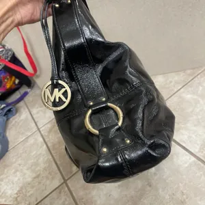 Michael Kors Black Patent Leather‎ Satchel Shoulder Bag Designer Purse EUC thumbnail 4