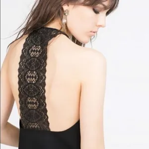Zara halter lace back top 🦄 thumbnail 2
