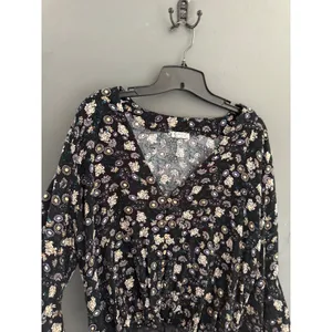 Intimately Free People Black‎ Floral Tiered Bell Sleeve Button Front Bodysuit M thumbnail 2