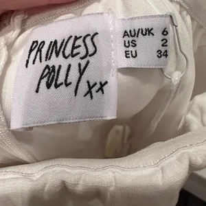 Princess Polly White Romper Strapless Sz 2 Bridal Bachelorette Summer NWT Linen thumbnail 5