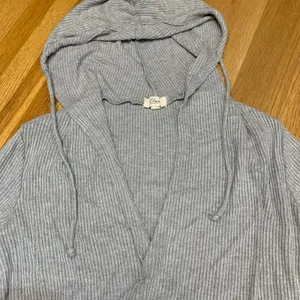 Elan Women Gray Ribbed‎ V Neck Hoodie Pullover Long Sleeve Casual Size Medium thumbnail 2