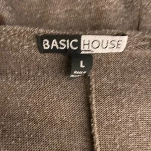 💜 Basic House Long Sleeve Tee in Light Brown Shade Size L thumbnail 4