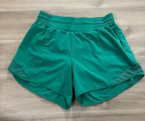 Lululemon Hotty Hot High-Rise Lined Short 4" Cascadia Green Women Size 6 thumbnail 1