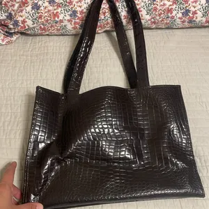 Brown crocodile print purse; no brand thumbnail 4