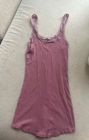 Victoria's Secret pink tank top thumbnail 1