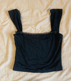 Princess Polly Black Crop Top thumbnail 1
