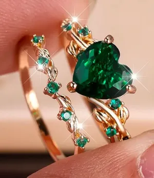 Emerald Green Heart Ring Set Floral Engagement Wedding Rings Size 6 NWT thumbnail 1