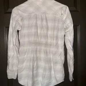 Billabong Light Gray Casual Button Down Shirt thumbnail 2