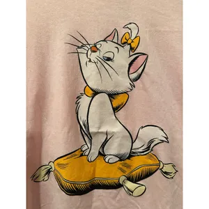 NWOT Disney Marie Cat Lady Vintage Aristocats Paris Cropped Pink Pastel Tee Sz M thumbnail 2