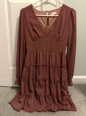 Altar’s state dress thumbnail 1