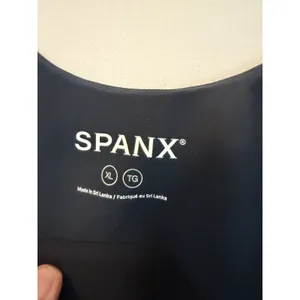 Spanx Soft & Smooth Shelf Bra Tank Top - Built-In Shelf Bra Black XL NWT thumbnail 5