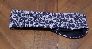 RBX Black and Light Pink Leopard Print Reversible Headband thumbnail 1