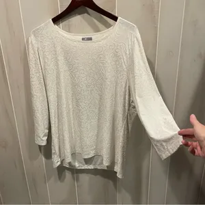 JM Collection Cute creamy textured metallic swirl stretchy top 3/4 sleeve lightweight thumbnail 1