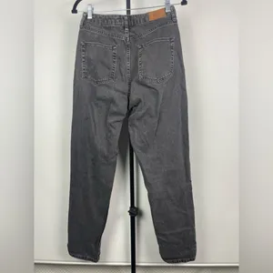 Urban Outfitters BDG Washed Gray Black Denim Mom High‎ Rise Jeans thumbnail 3