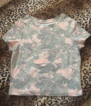 PacSun Top thumbnail 1