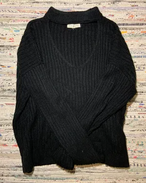 Kendall And Kylie LA Hearts Sweater thumbnail 2