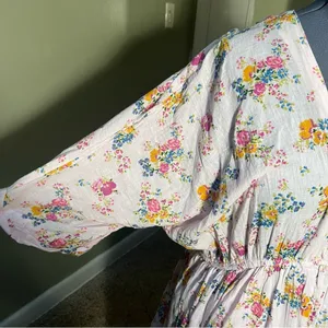 Asos Design‎ Curve Women's Plus Size 20 Dress Light Purple Pink Floral V-Neck thumbnail 5