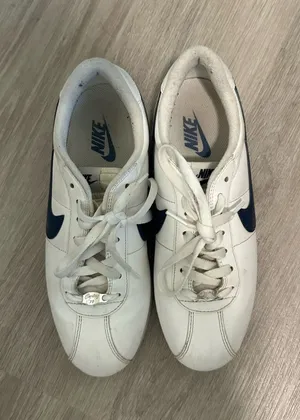 Nike Shoes thumbnail 1
