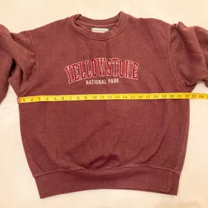 Pacific & Co Yellowstone National Park Classic Sweatshirt Size Small thumbnail 5