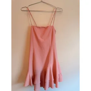 Lucy in the sky Mini Dress Women M Pink Ruffle Hem homecoming Wedding Guest thumbnail 2