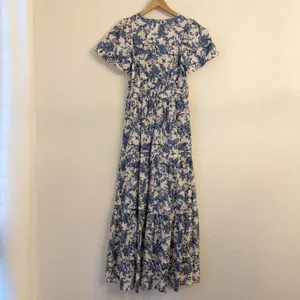 Anthropologie Somerset Maxi Dress XS Blue White Floral Tiered Smocked Waist thumbnail 8