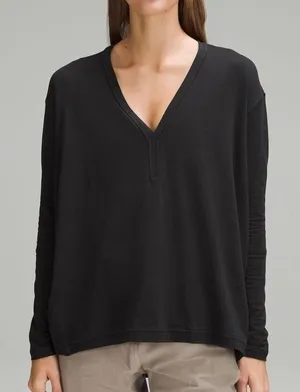 Lululemon 10 Back In Action V-Neck Long-Sleeve Shirt Black Oversized Relaxed Fit thumbnail 1