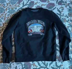 Brandy Melville Crew Neck thumbnail 1