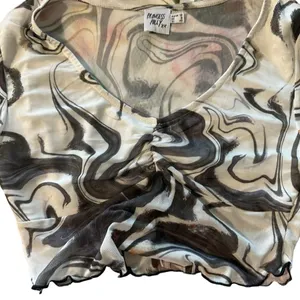 Princess Polly PRESSMAN TOP WHITE / BLACK cropped women's size 8 thumbnail 4