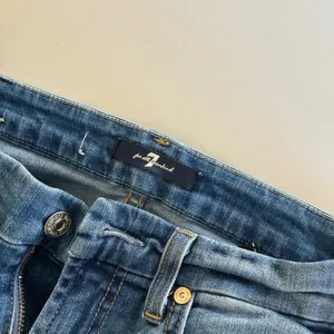 7 For All Mankind Womens Distressed Skinny Jeans Blue Denim Size 24 Ripped Patch thumbnail 3