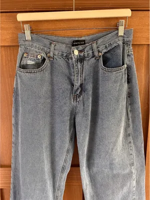 White Fox Boutique Mid Rise Straight Leg Relaxed Jeans Medium Wash Women Medium thumbnail 3