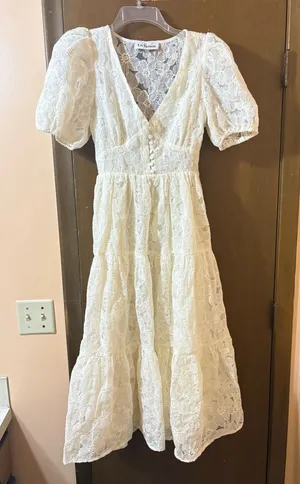 En Saison white floral eyelet lace tiered maxi dress thumbnail 1
